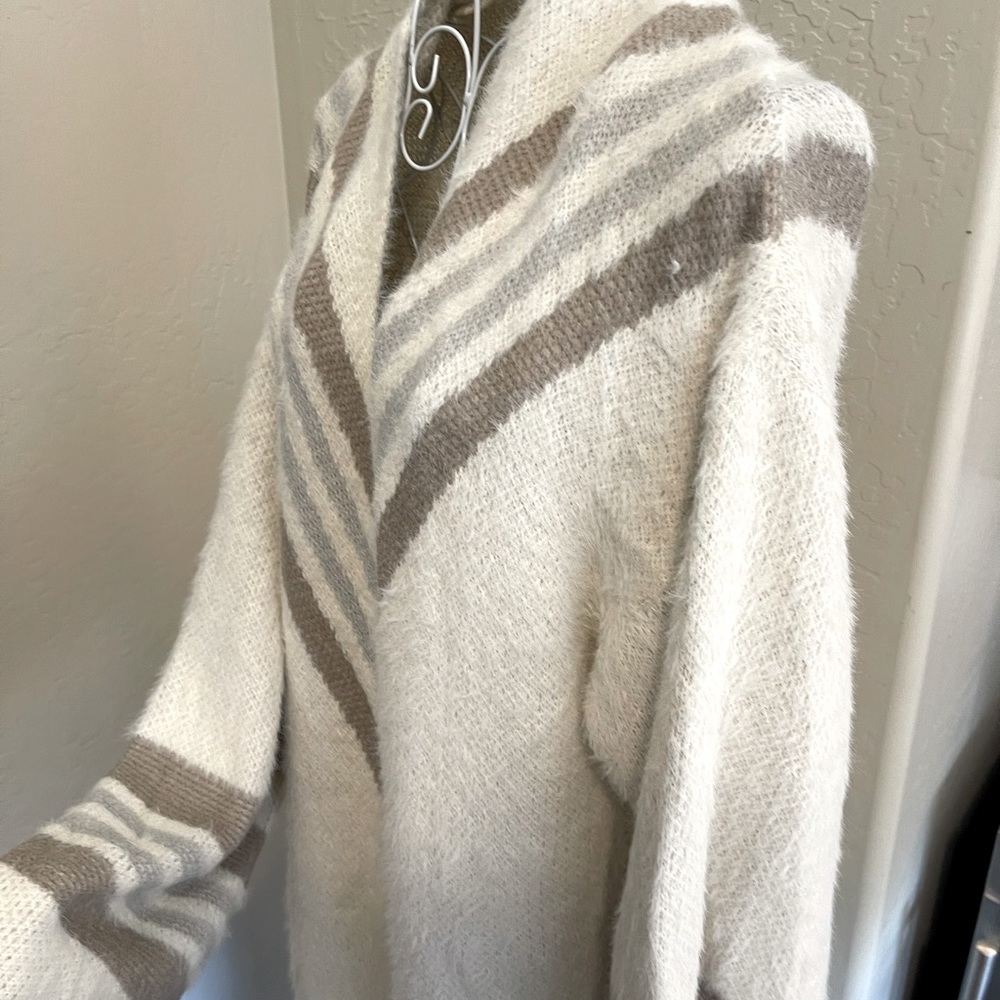MYSTREE CHEVRON PRINT LONG CARDIGAN Brand New